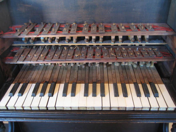 Historisches Schoenhut Toypiano